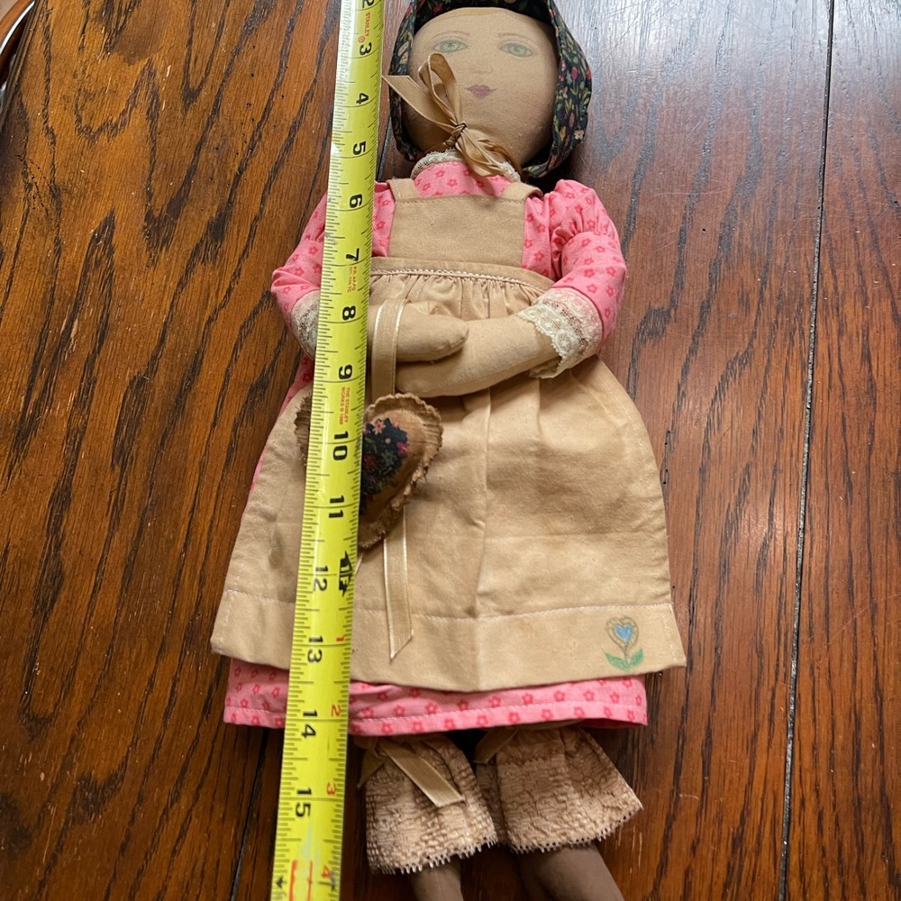 primitive handmade folk art cloth doll Painted Face - Picture 6 of 9